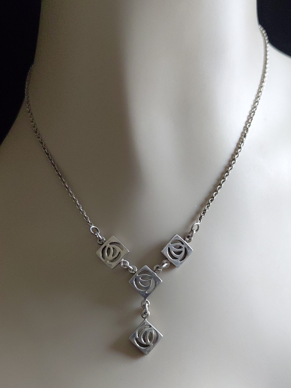 925 Sterling Silver SG Signed Geometric Drop Necklace 15.75"